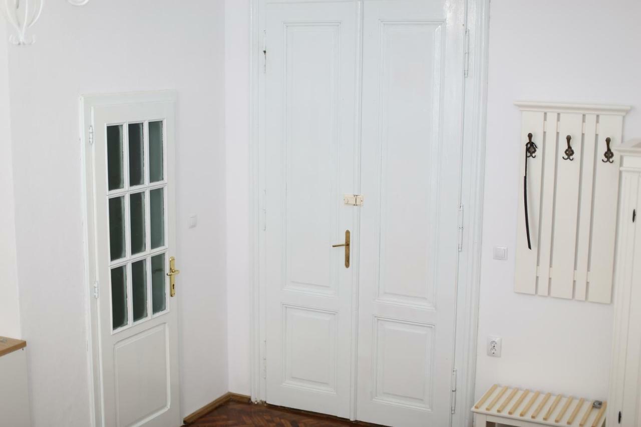 Schick Apartment Sibiu Eksteriør billede