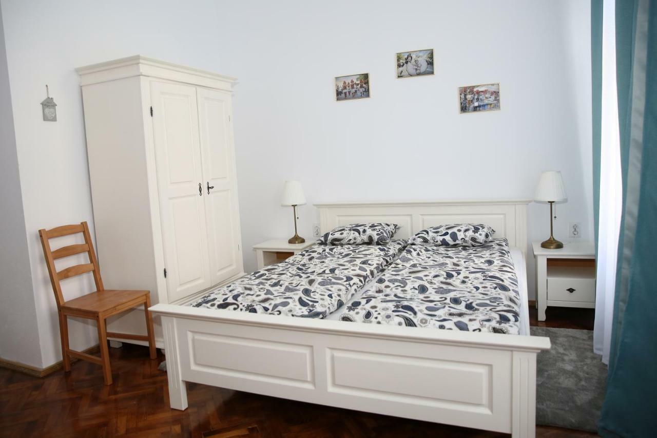 Schick Apartment Sibiu Eksteriør billede